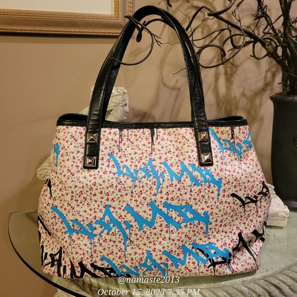 L.A.M.B. by Gwen Stefani Ditzy Graffiti Tote Luxury Designer Bag #594 - Picture 3 of 14